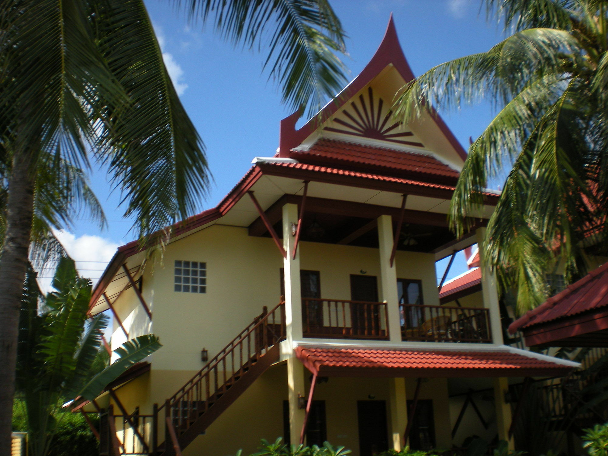 Palm Village Rawai Eksteriør billede