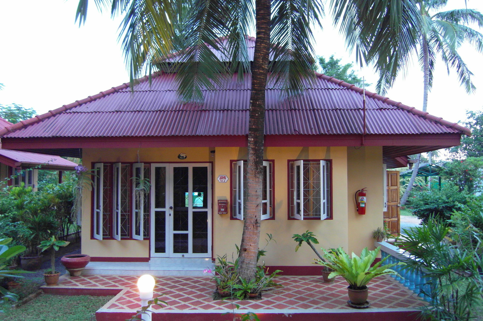 Palm Village Rawai Eksteriør billede