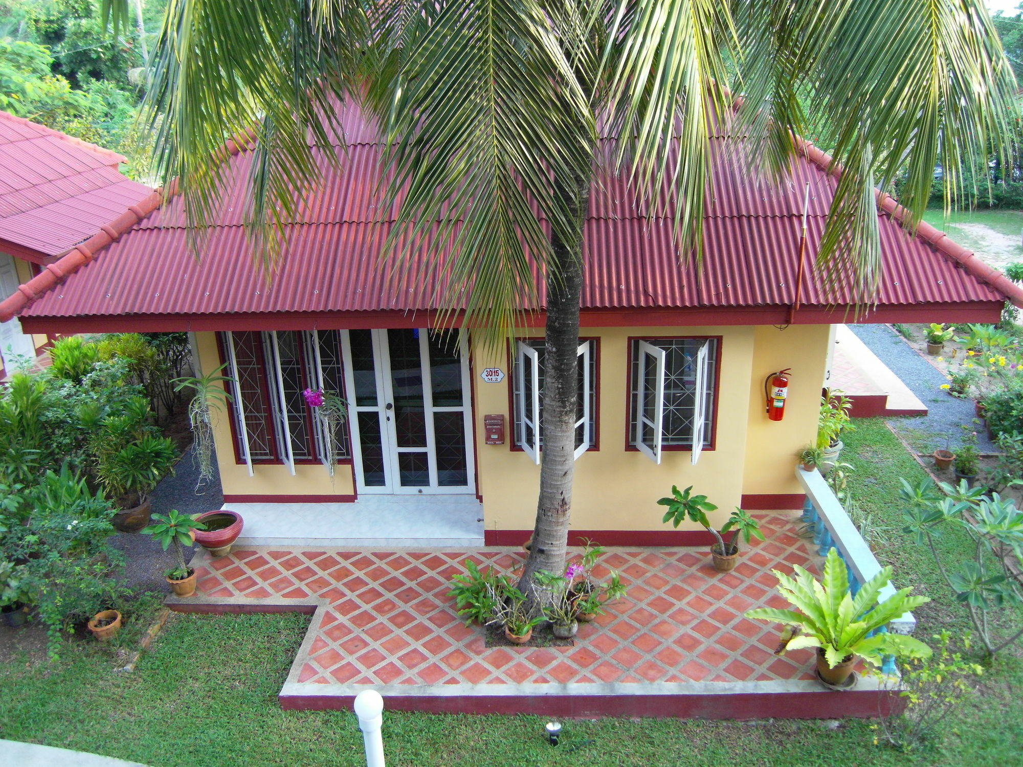 Palm Village Rawai Eksteriør billede